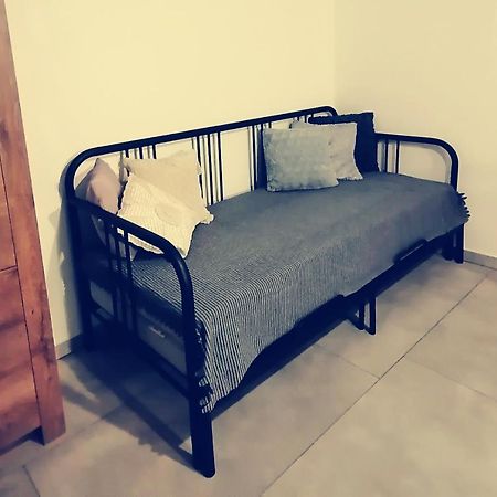 Appartamento Apartament Jelen Złotów Esterno foto
