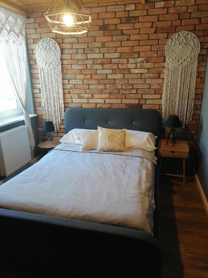 Appartamento Apartament Jelen Złotów Esterno foto