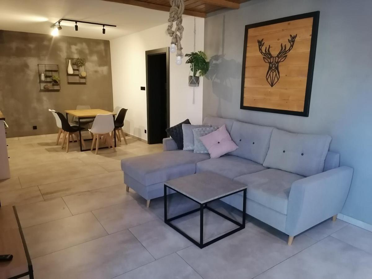 Appartamento Apartament Jelen Złotów Esterno foto